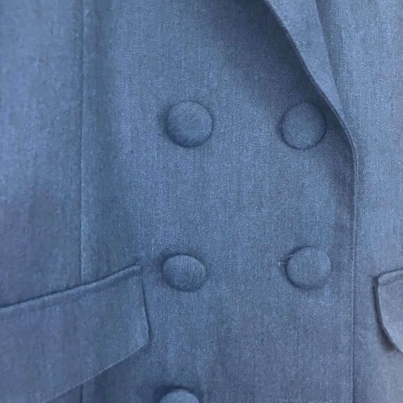 Vintage 1980s Contrived Clash Navy Double-Breasted Blazer w/ Shoulder Pads, USA - Picture 6 of 10